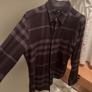 Men’s size large Hugo boss wool dress shirt